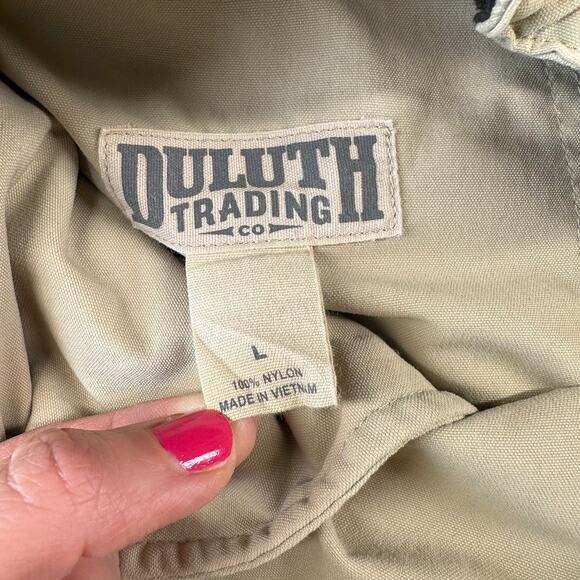Duluth Trading Co Shorts Mens Large Tan Dry on the Fly Casual Nylon Hiking Trek - Picture 3 of 11